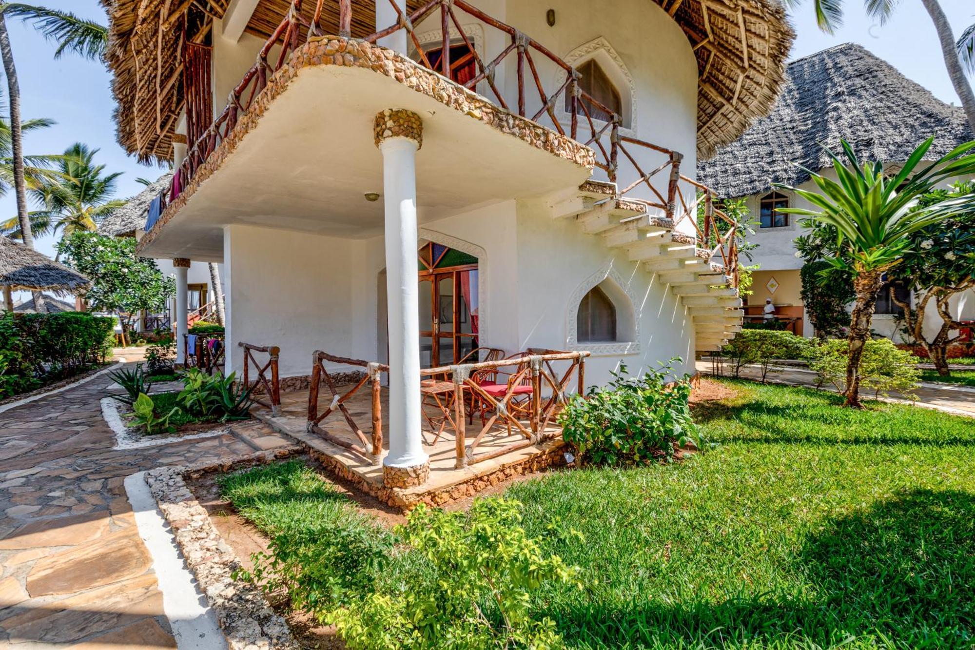 Ahg Waridi Beach Resort & Spa Pwani Mchangani Exterior photo
