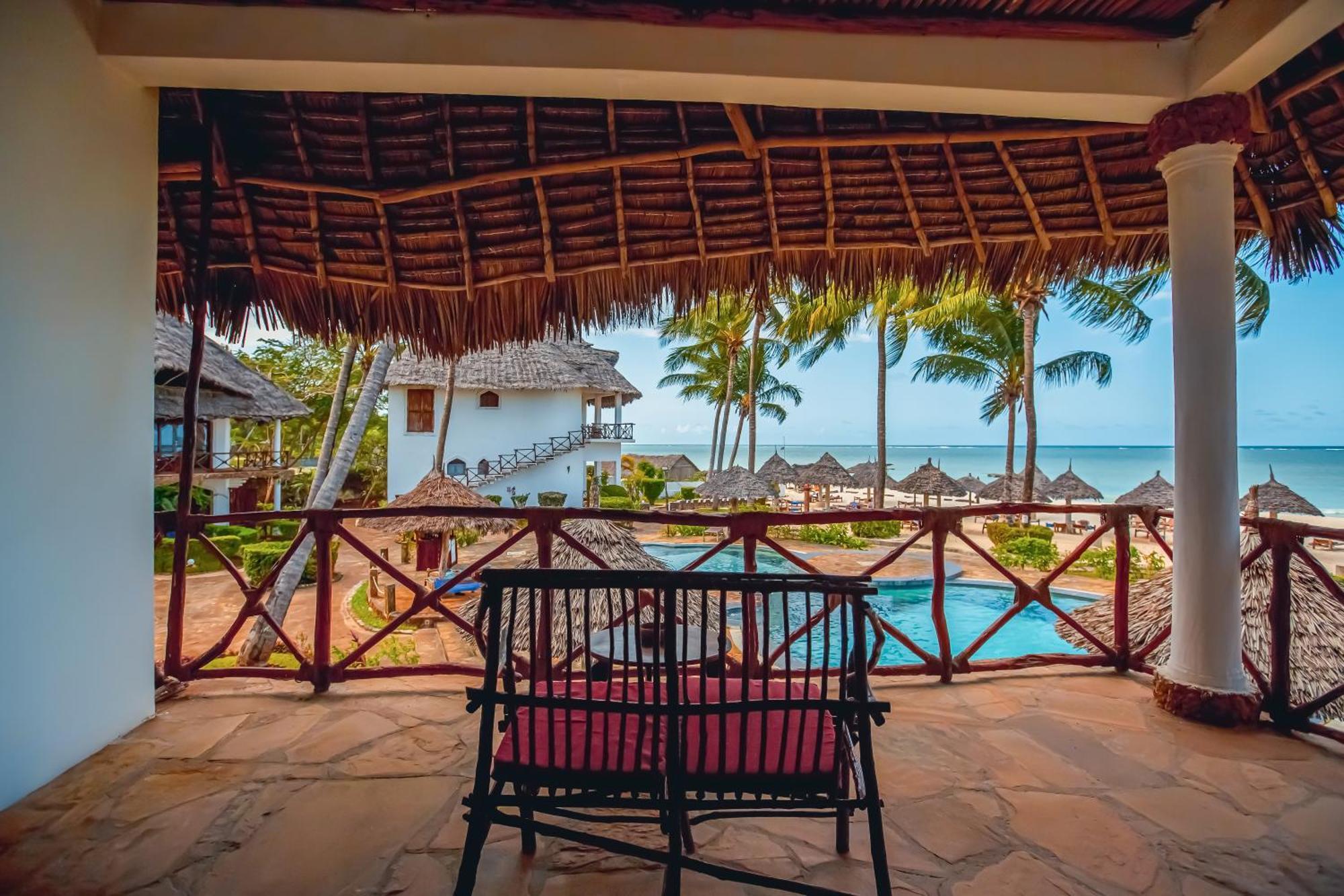 Ahg Waridi Beach Resort & Spa Pwani Mchangani Exterior photo