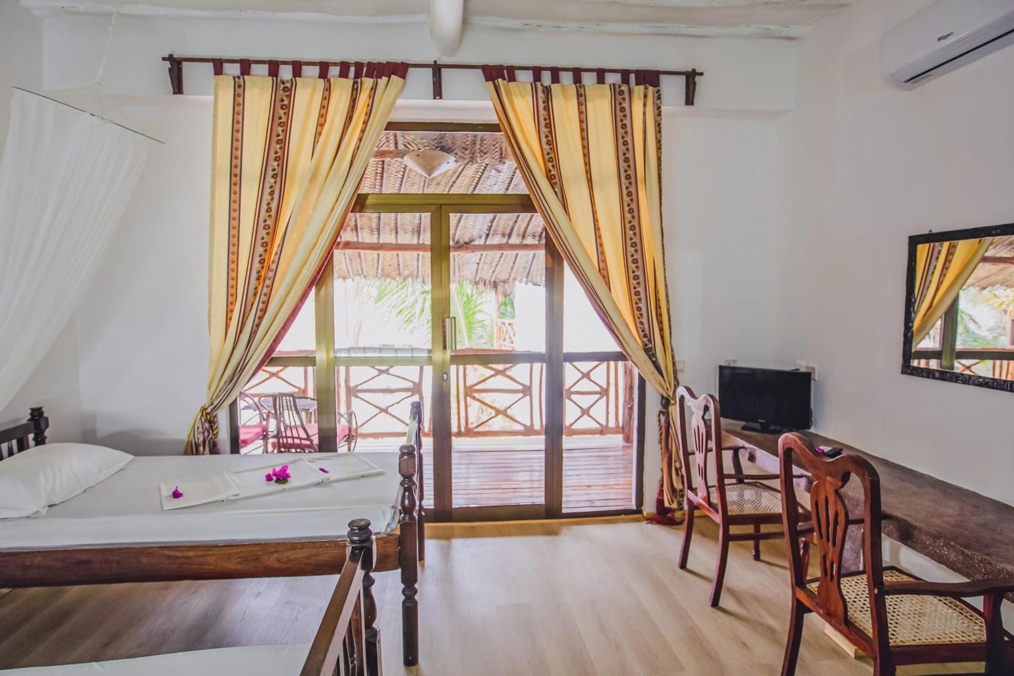 Ahg Waridi Beach Resort & Spa Pwani Mchangani Exterior photo