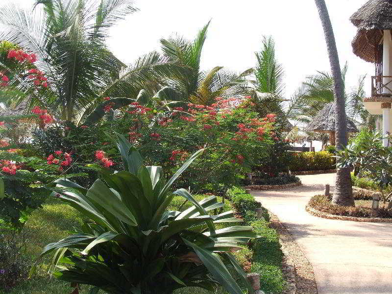 Ahg Waridi Beach Resort & Spa Pwani Mchangani Exterior photo